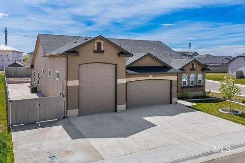 2041 W Ibis Dr, Nampa, ID, 83686-1005 | Card Image