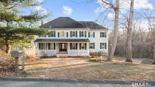 2 Greenwood Ln, Guilford, CT, 06437-2541 | Card Image