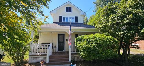 939 Woodland Ave, WINCHESTER, VA, 22601-5823 | Card Image