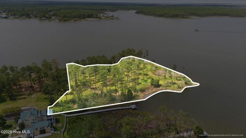 232 Oyster Point Rd, Oriental, NC, 28571-7523 | Card Image