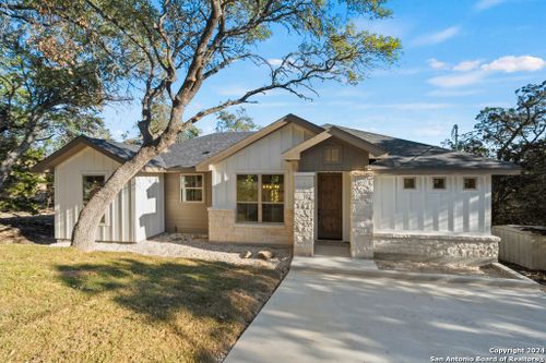 1158 Springwater, Canyon Lake, TX, 78133 | Card Image