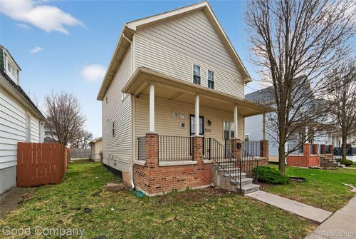 2470 Andrus St, Hamtramck, MI, 48212-3651 | Card Image