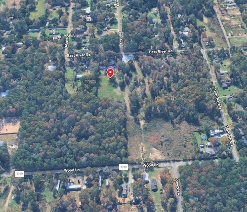 425 County Road 370, Splendora, TX, 77372-4180 | Card Image