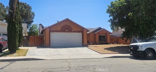 45928 Foxtail St, Lancaster, CA, 93534-1554 | Card Image