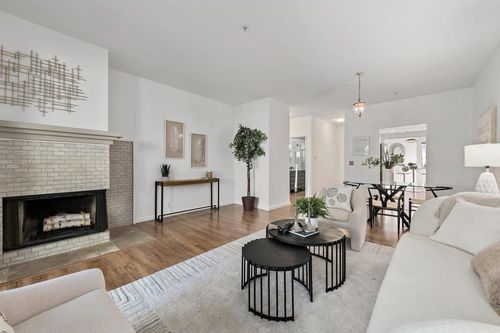 67 67 Pelican Lane, Redwood City, CA, 94065 | Card Image