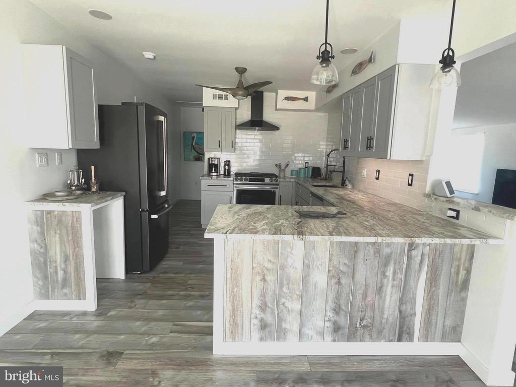 Thames Rd, Little Egg Harbor Twp, NJ 08087