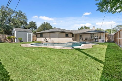 902 E X St, Deer Park, TX, 77536-3730 | Card Image