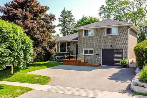 58 Marion Cres, Barrie, ON, L4M2L3 | Card Image