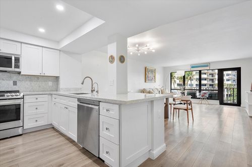 apt-306-5000 N Ocean Blvd, Lauderdale By The Sea, FL, 33308-2922 | Card Image