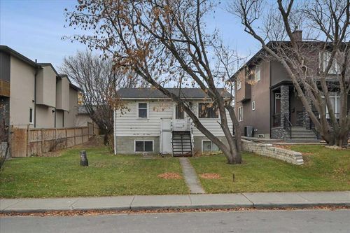 4535 17 Ave Nw, Calgary, AB, T3B0N9 | Card Image
