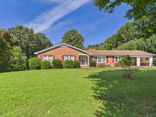 423 Woodland Dr, Stuart, VA, 24171-4906 | Card Image