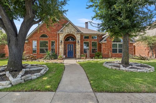 1003 Hunters Creek Dr, Carrollton, TX, 75007-1111 | Card Image