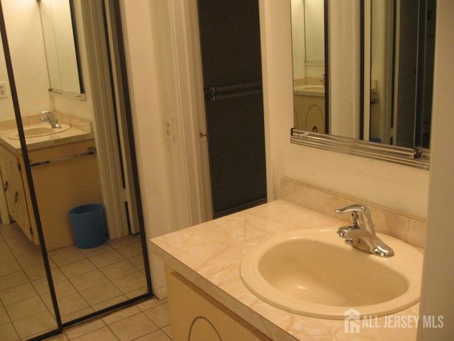 172A - 172 Warren Rd, Townhouse with 2 bedrooms, 2 bathrooms and null parking in Monroe NJ | Image 15