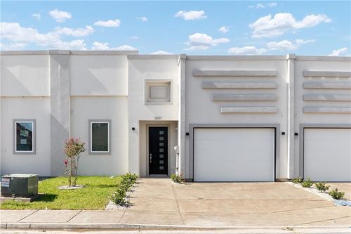5017 Sequoia Ave, McAllen, TX, 78501-8645 | Card Image
