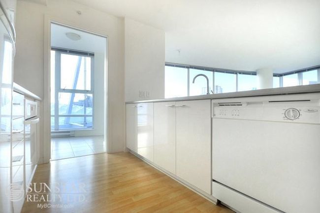 1803 - 111 W Georgia Street, Condo with 2 bedrooms, 0 bathrooms and 1 parking in Vancouver BC | Image 15