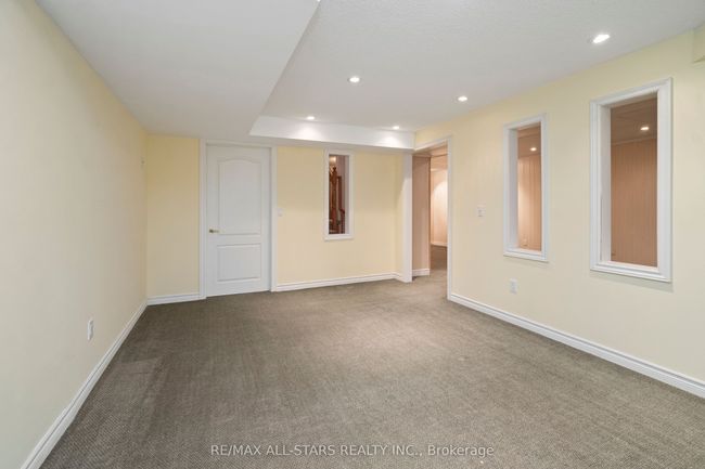 68 Celebrity Greens Way, Condo with 3 bedrooms, 2 bathrooms and 1 parking in Markham ON | Image 30
