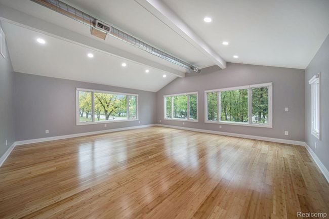 7175 Richardson Rd, House other with 3 bedrooms, 2 bathrooms and null parking in West Bloomfield MI | Image 10