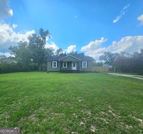 209 N Railroad Ave, Twin City, GA, 30471-3885 | Card Image