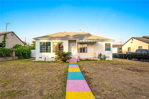7032 Stansbury Ave, Van Nuys, CA, 91401 | Card Image