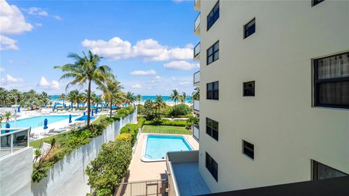 415-1623 Collins Ave, Miami Beach, FL, 33139-3143 | Card Image