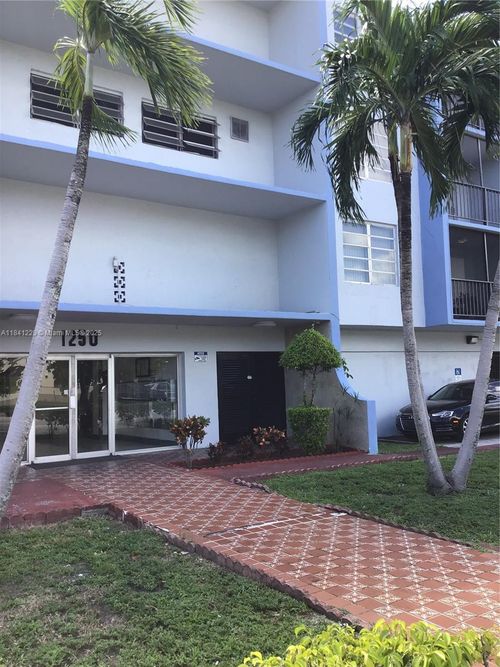 c-1250 Ne 125th St, North Miami, FL, 33161-5964 | Card Image
