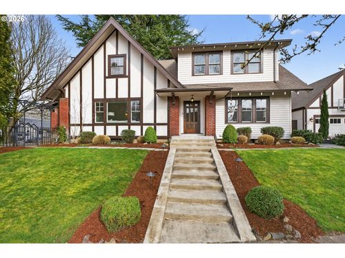 2311 Ne Regents Dr, Portland, OR, 97212-1531 | Card Image