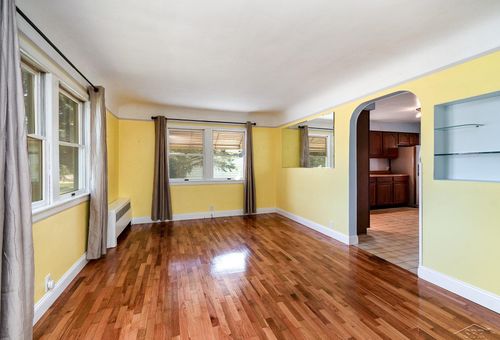 5161 Sherman Rd, Zilwaukee, MI, 48604-1144 | Card Image