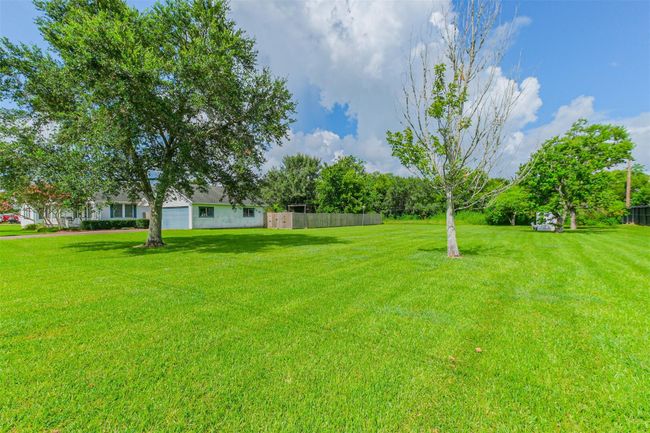 3524 County Road 107 F, House other with 4 bedrooms, 2 bathrooms and 2 parking in Pearland TX | Image 19
