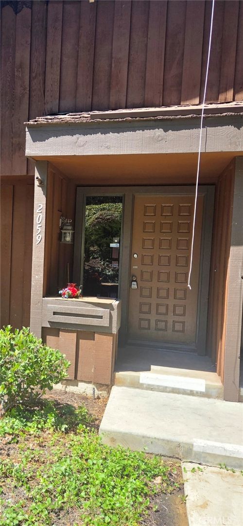 2059 Stonewood Ct, San Pedro, CA, 90732-1341 | Card Image