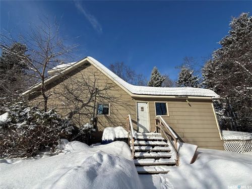 801 Nipawin Road W, Nipawin, SK, S0E1E0 | Card Image