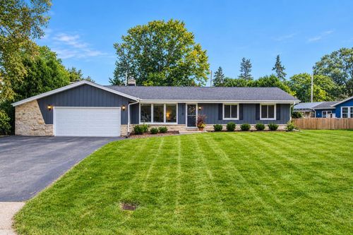 2410 Camelot Drive, Brookfield, WI, 53045 | Card Image