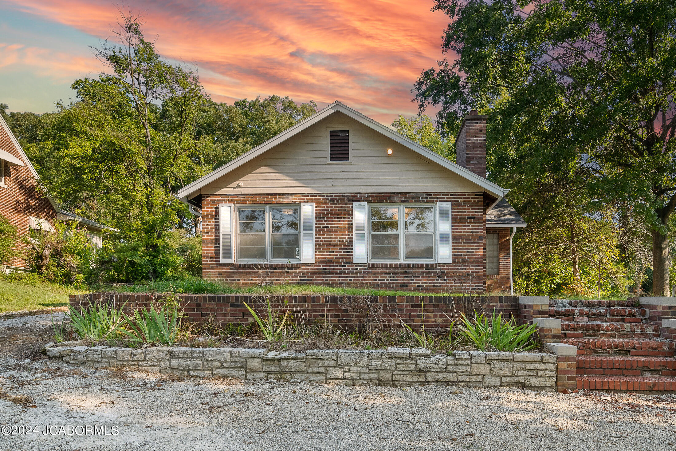 Country Club Dr, Jefferson City, MO 65109