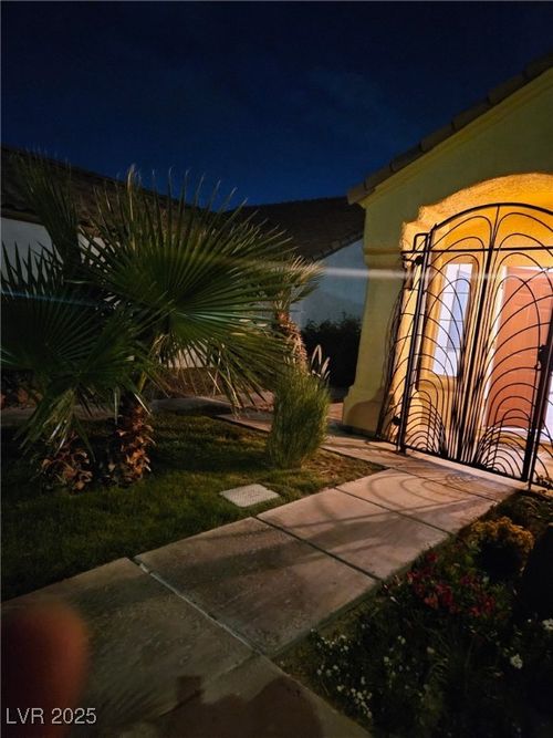 4440 Minaret Way, North Las Vegas, NV, 89031-4308 | Card Image