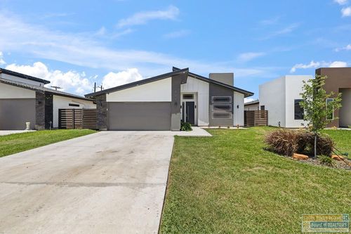 209 Cameo Dr, San Benito, TX, 78586-0250 | Card Image