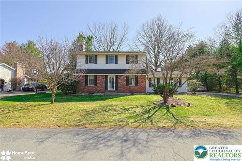 4535 Graystone Dr, Nazareth, PA, 18064-8519 | Card Image