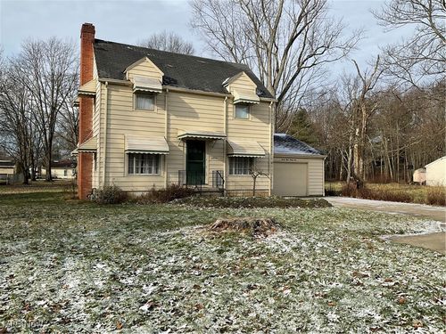 2824 S Meridian Rd, Youngstown, OH, 44511-2010 | Card Image