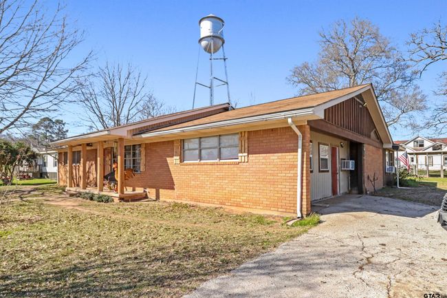 614 Maple Ave, House other with 4 bedrooms, 2 bathrooms and null parking in Cushing TX | Image 31