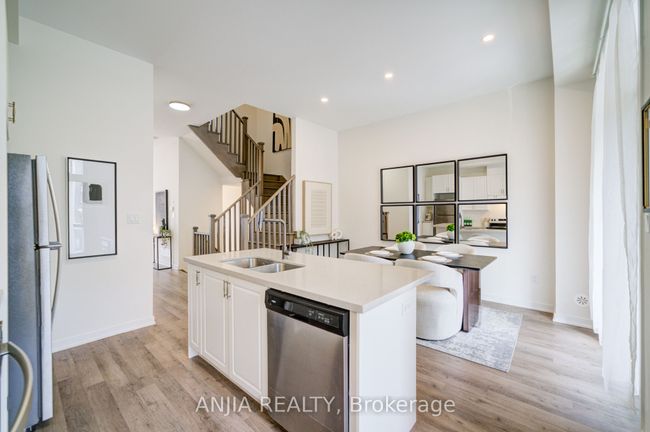 46 Pl Armillo, House attached with 4 bedrooms, 5 bathrooms and 2 parking in Markham ON | Image 23