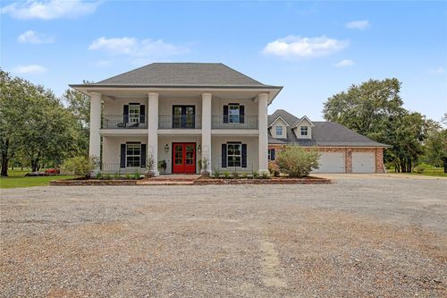 2790 Derby Ln, Madisonville, TX, 77864-4114 | Card Image