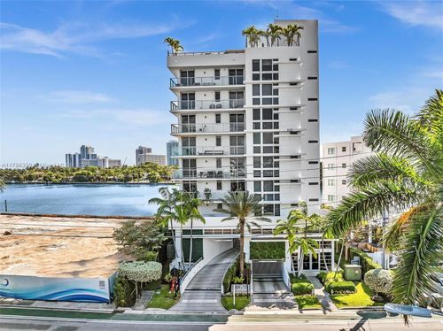 apt-403-9901 E Bay Harbor Dr, Bay Harbor Islands, FL, 33154-1872 | Card Image