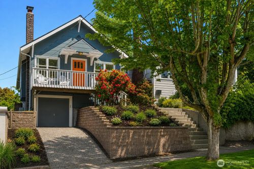 110 N 76th Street, Seattle, WA, 98103 | Card Image