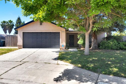 6253 W San Carlos Ave, Fresno, CA, 93723-7634 | Card Image
