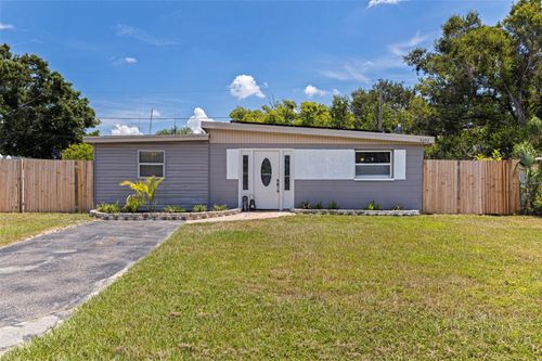 9297 84th St, SEMINOLE, FL, 33777-3222 | Card Image
