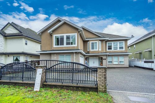 13027 68 Ave, Surrey, BC, V3W2E5 | Card Image