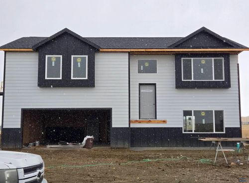 464 Alpha Ave, Box Elder, SD, 57719-2129 | Card Image