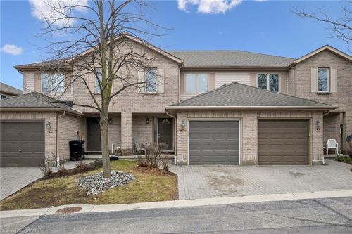 42-230 Blackhorne Dr, Kitchener, ON, N2E1Z4 | Card Image