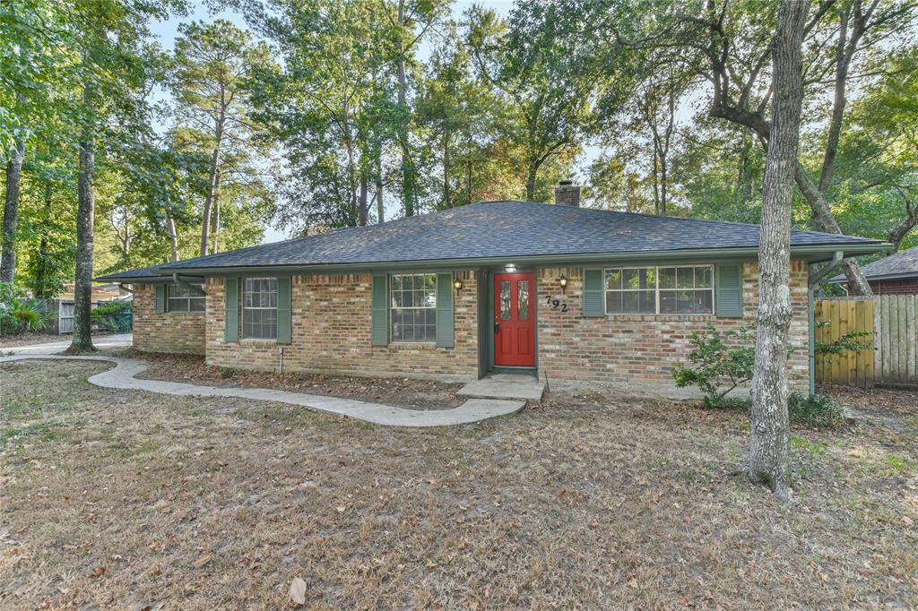Angelina Ct, Conroe, TX 77302