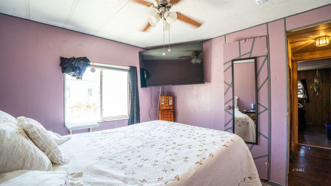 South East Bedroom #1 | Image 12