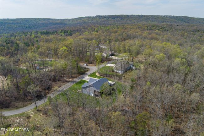380 Mountain Preserve Pkwy, House other with 3 bedrooms, 2 bathrooms and null parking in Crab Orchard TN | Image 35
