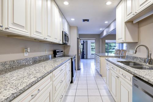 116 Village Walk Dr, Royal Palm Beach, FL, 33411-2995 | Card Image